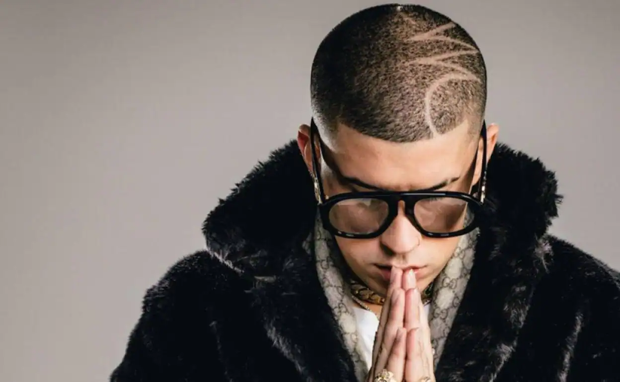 Ni medio carajo. El artista Bad Bunny, en una imagen promocional. - 