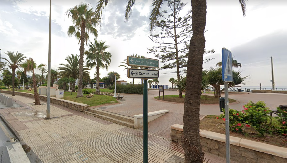 Fallece un hombre tras ser sacado del mar en una playa de Málaga