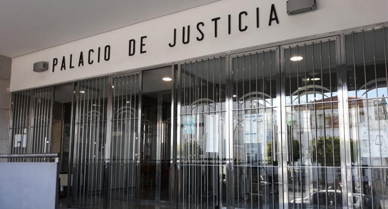 Una abogada onubense responde en latín a un letrado que había hecho un escrito en catalán