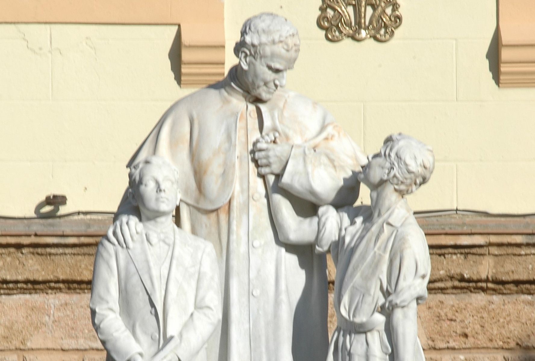 Monumento a San Juan Bosco