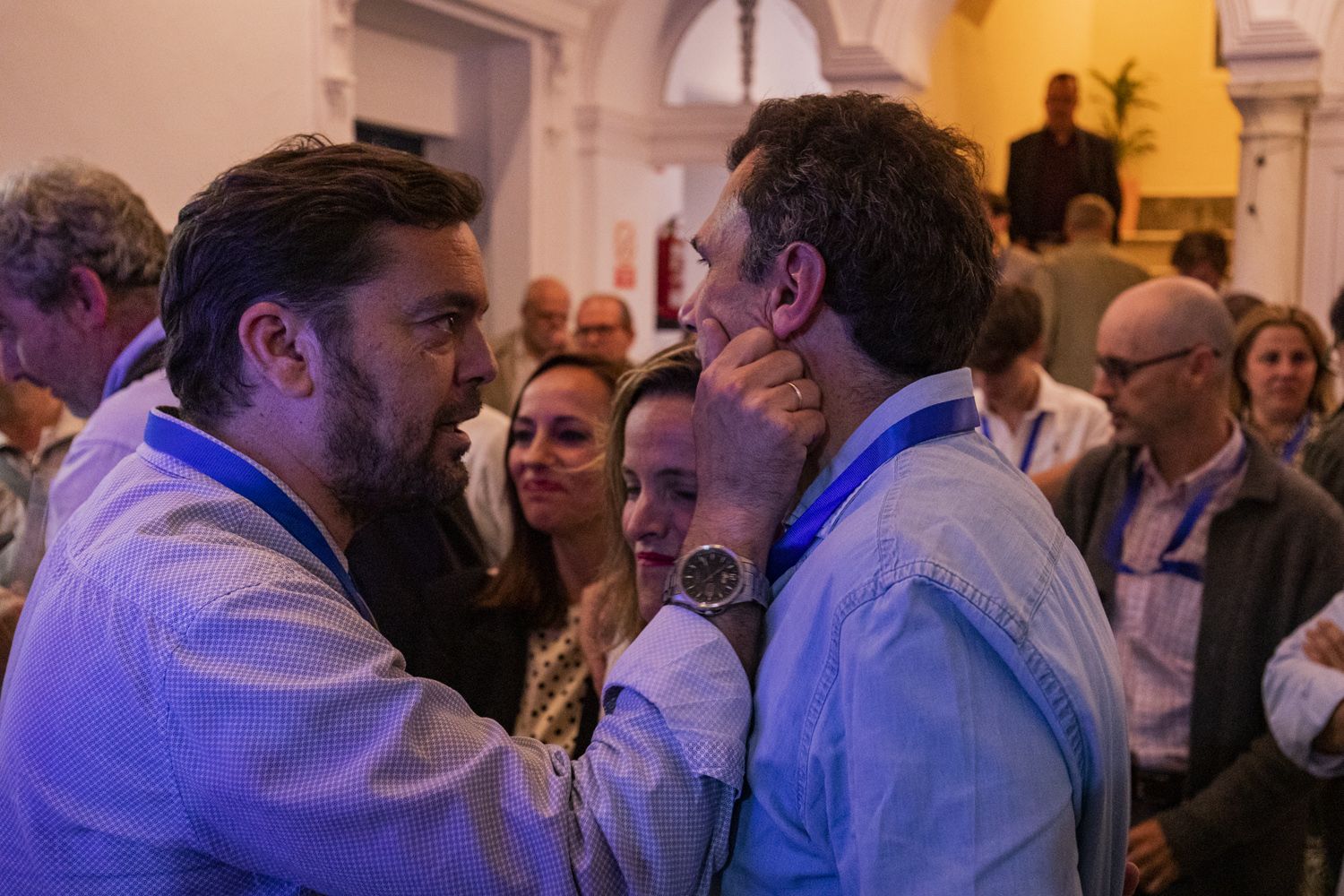 Bruno, primeras horas frenéticas tras ganar la Alcaldía de Cádiz: fijación por 