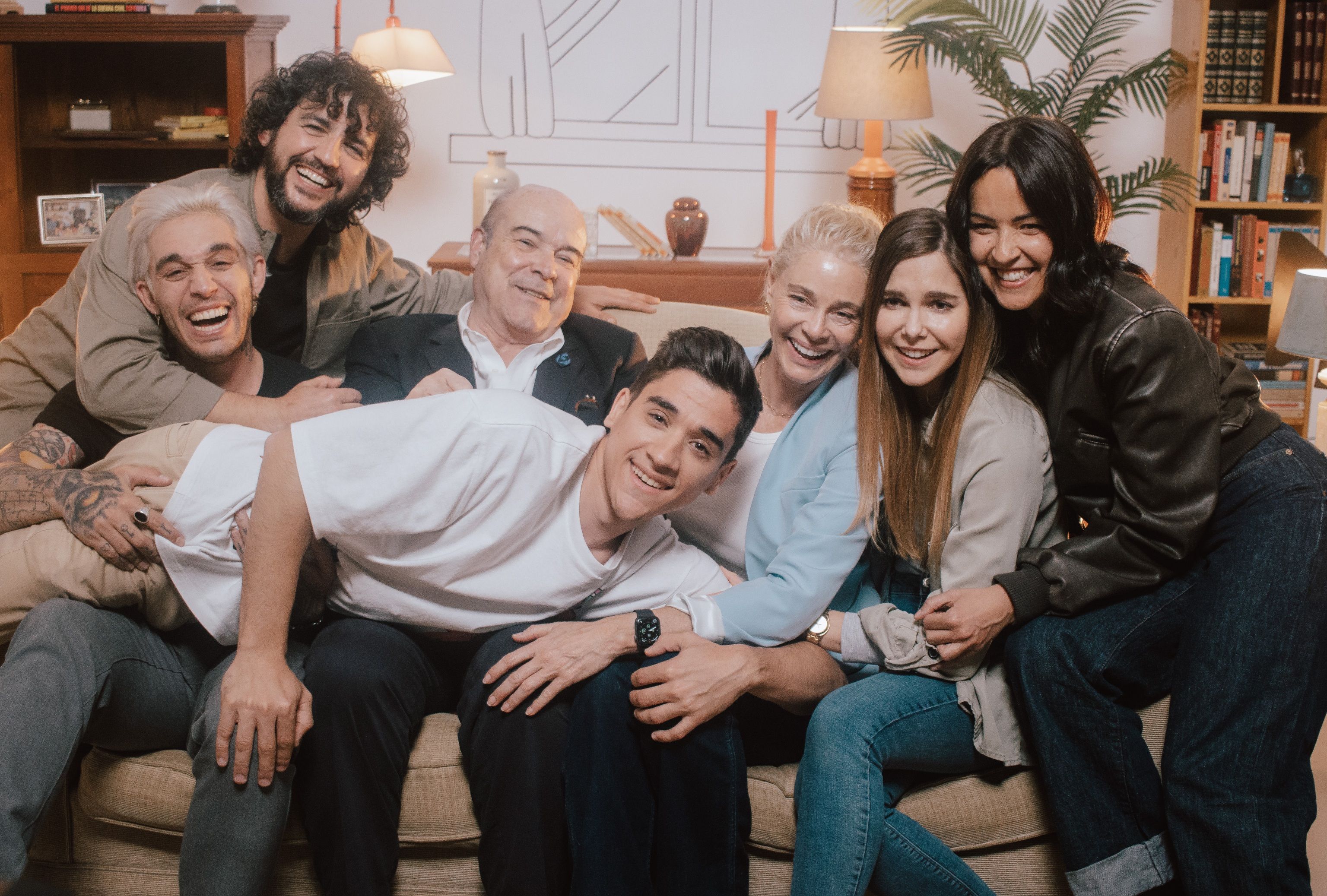 Reencuentro de `Los Serrano`. - Reencuentro de `Los Serrano`.