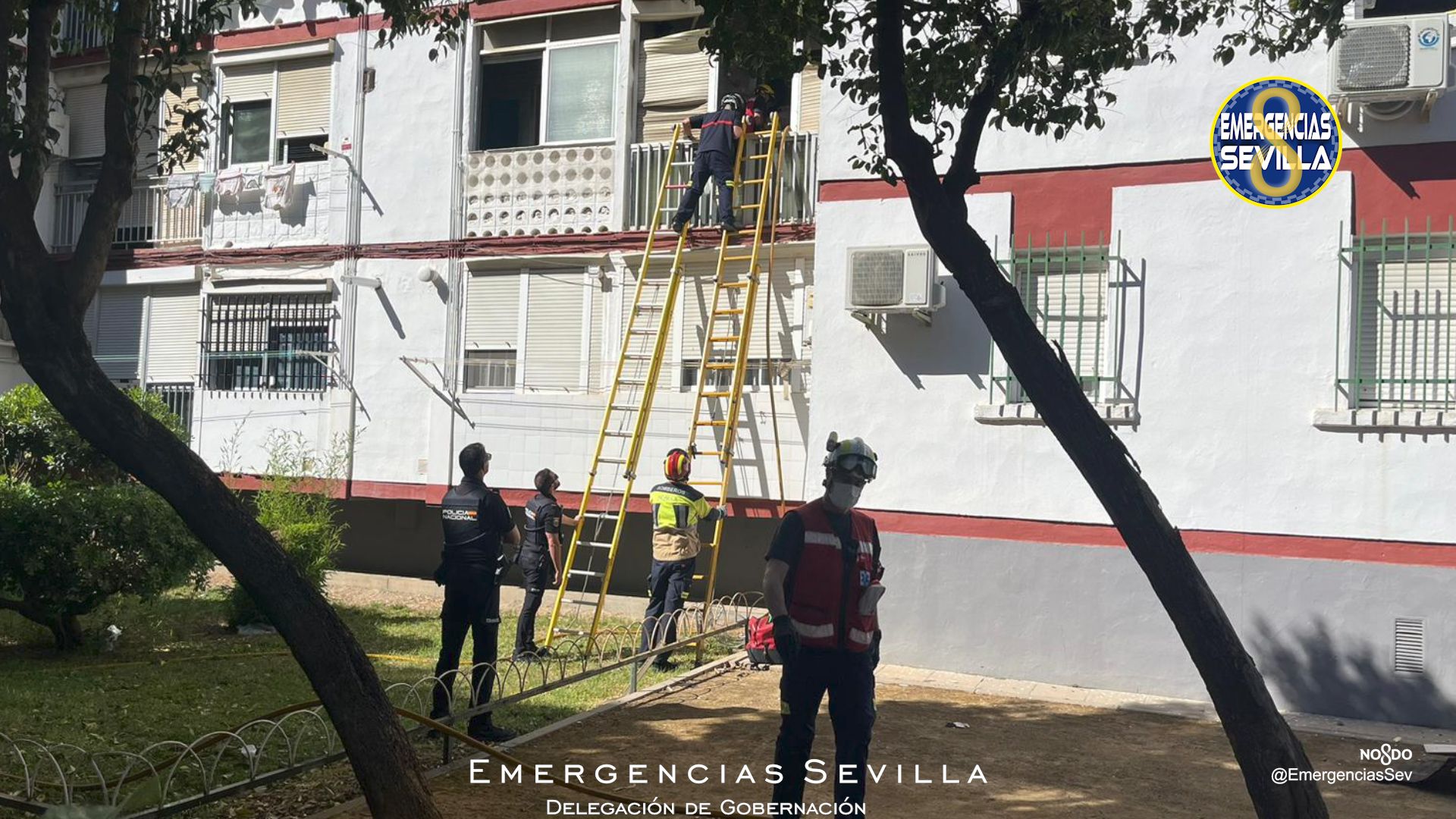 Una mujer grave tras un incendio en Sevilla en el que han muerto un ...