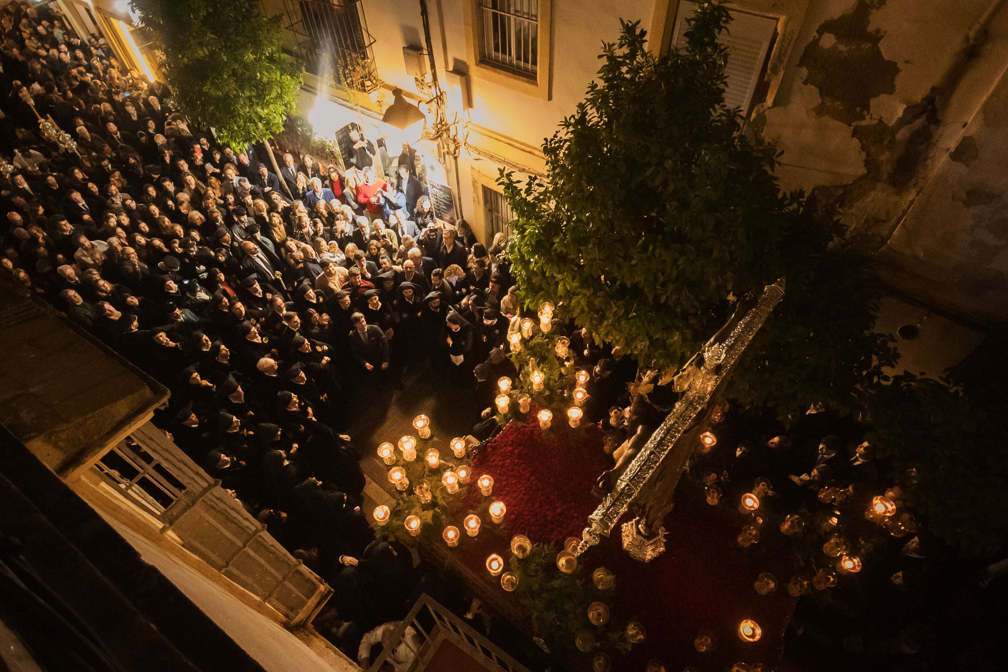 Viernes Santo demasiado corto, calles llenas y sin poner el fin a la Semana Santa de Jerez