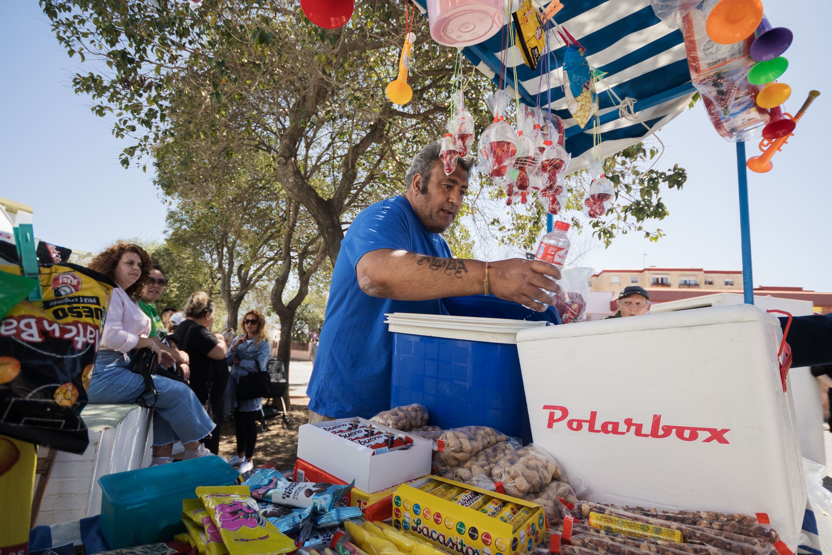 Vendedores ambulantes, las 'otras procesiones' de Jerez: 