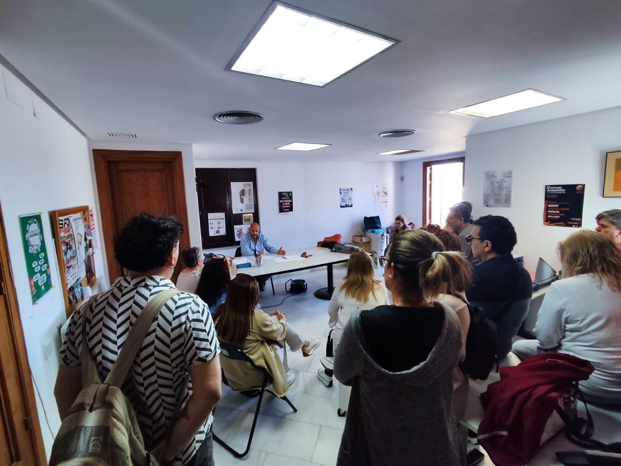 El convenio de Ayuda a Domicilio en Jerez encalla y amenaza con devolver el servicio a la precariedad