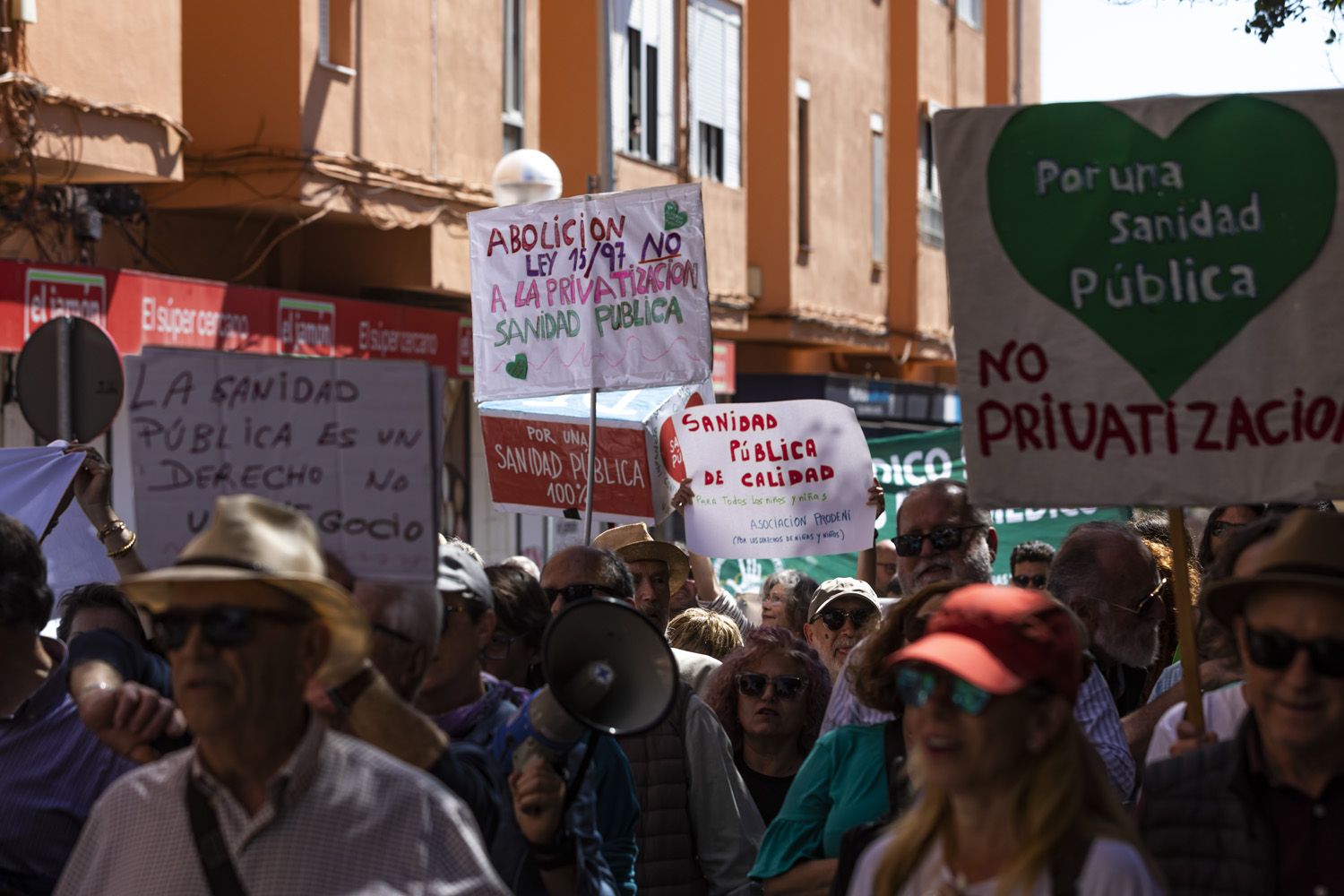 Huelgas semanales ante la 