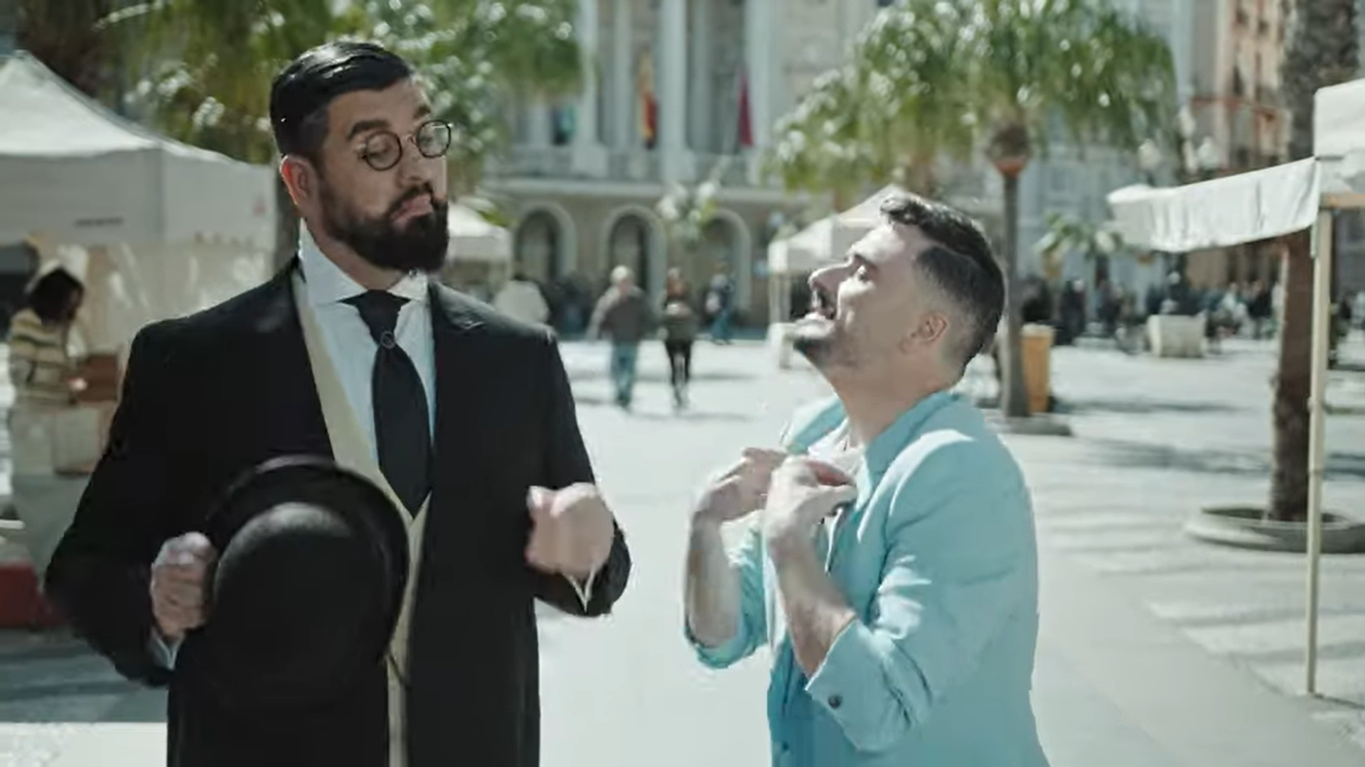 Manu Sánchez y Riki Rivera en el videoclip de `La Lengua`. - Manu Sánchez y Riki Rivera en el videoclip de `La Lengua`.