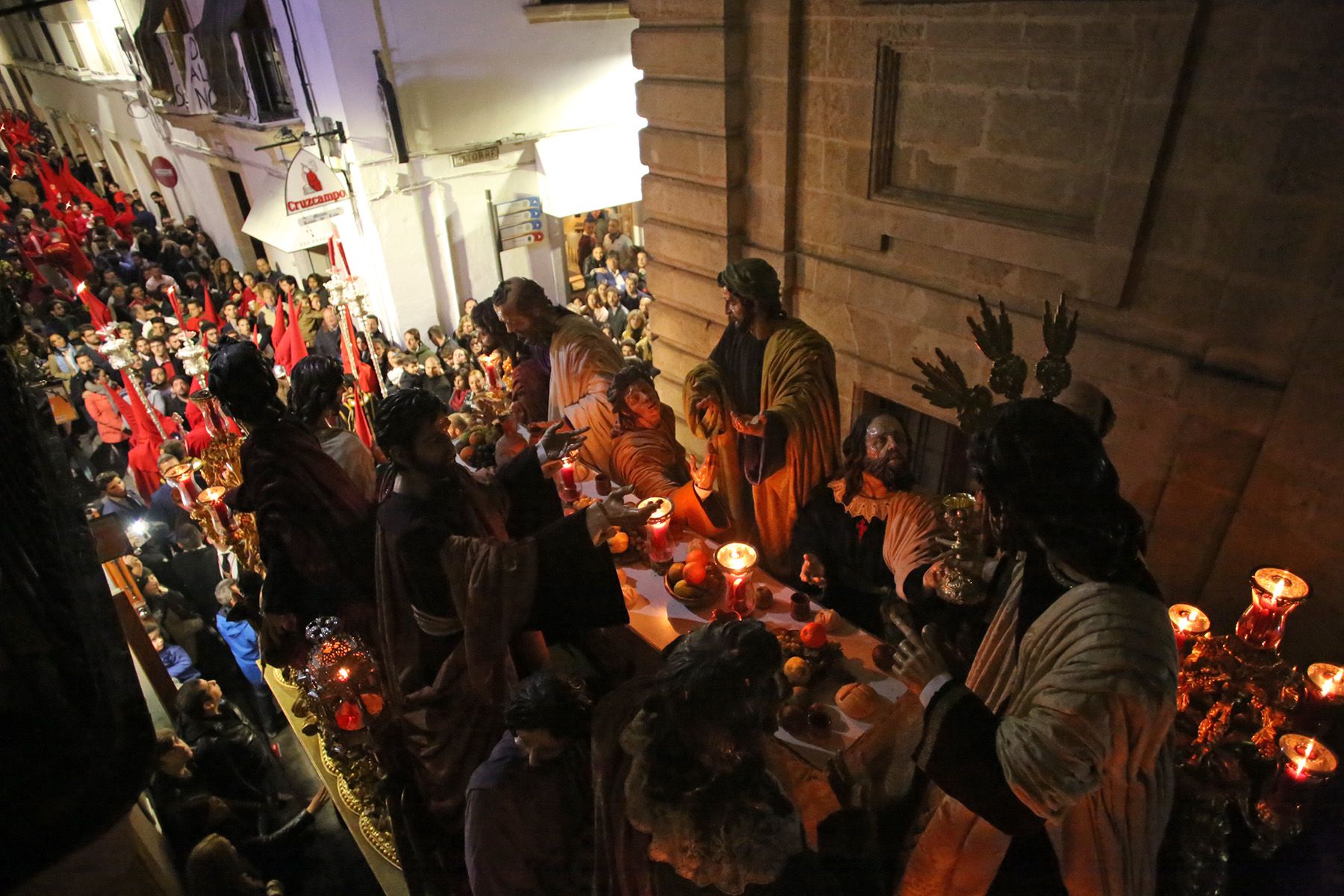 La Cena perfila su Lunes Santo de 2027 nombrando los  cargos y bandas