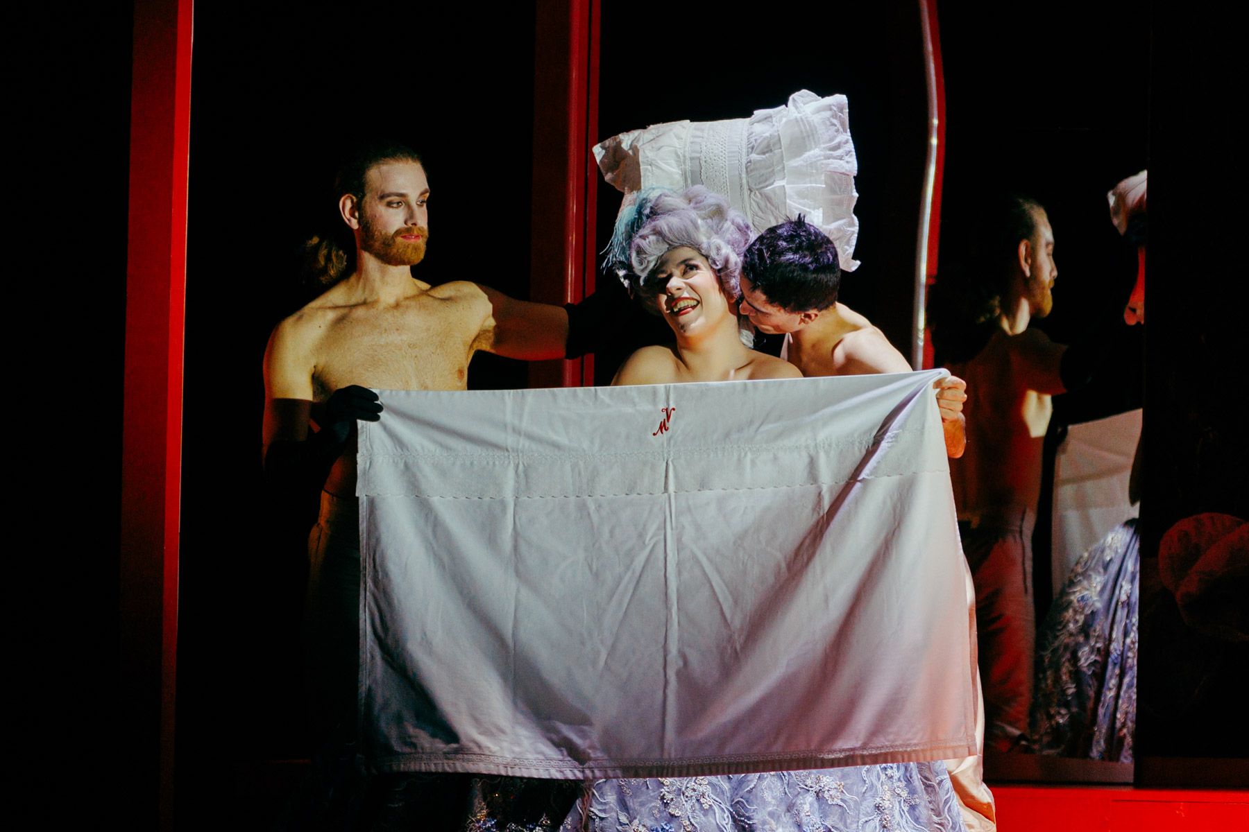 'I Tre Gobbi' en el Teatro Villamarta: la alegría de amar en compañía