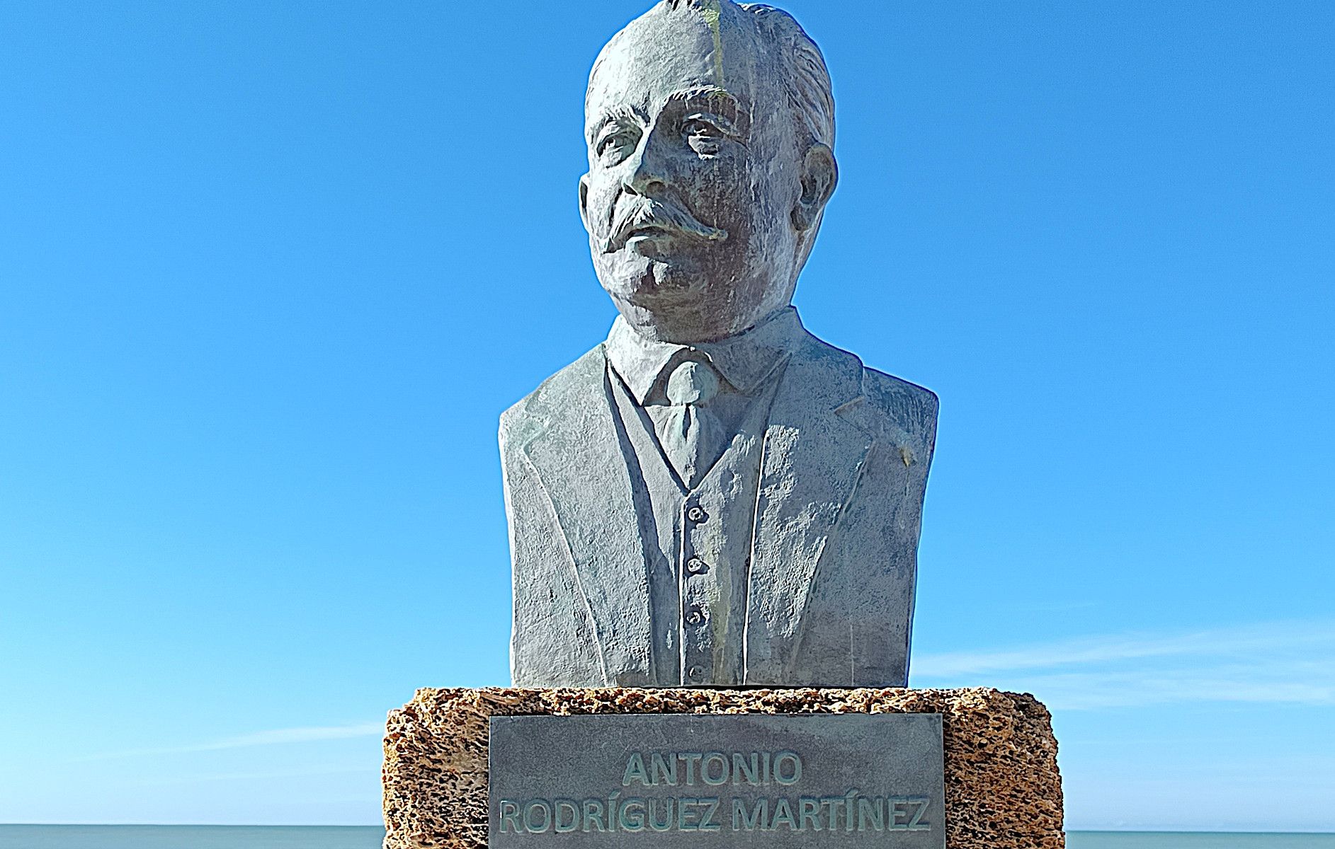 El monumento al 'Tío de la Tiza' en Cádiz