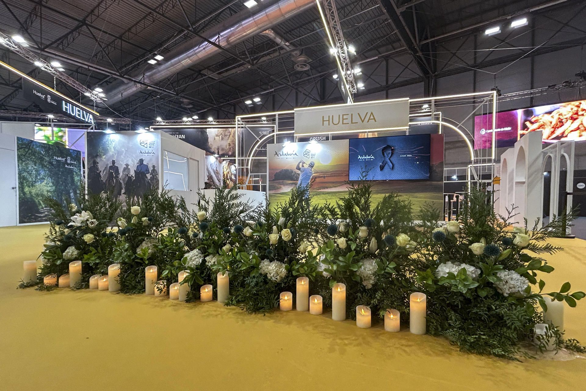 Luto en el pabellón de Andalucía de Fitur: una 
