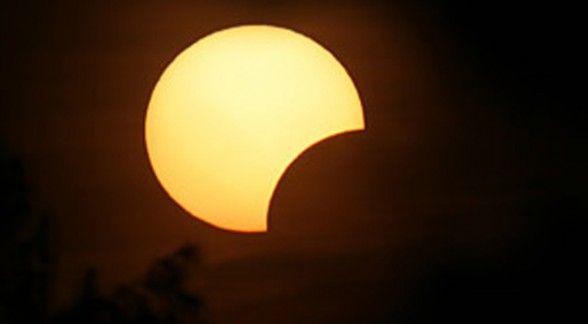 Así se verá el gran eclipse solar desde Cádiz: todo lo que debes saber antes de mirar al cielo