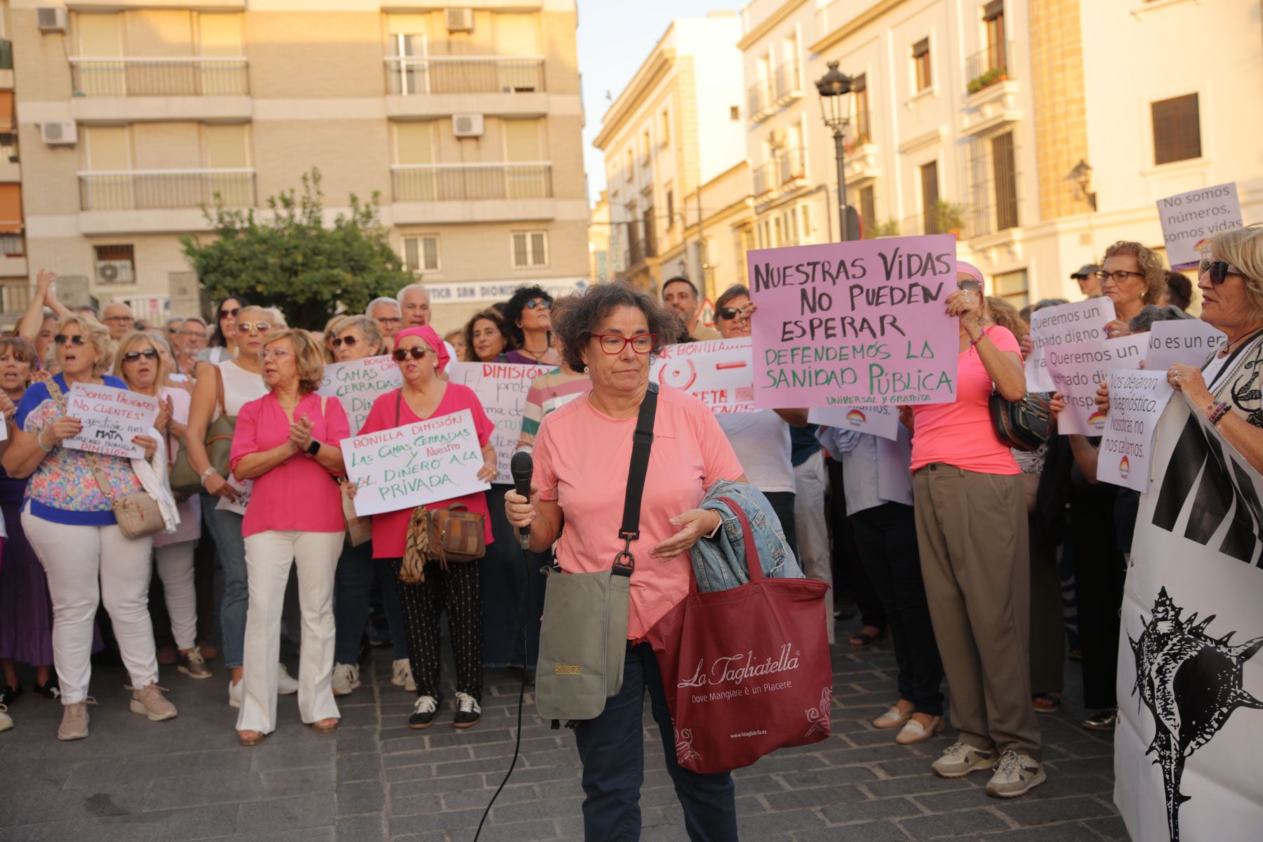 La Fiscalía da 'carpetazo' a todas las denuncias por los cribados de cáncer de mama
