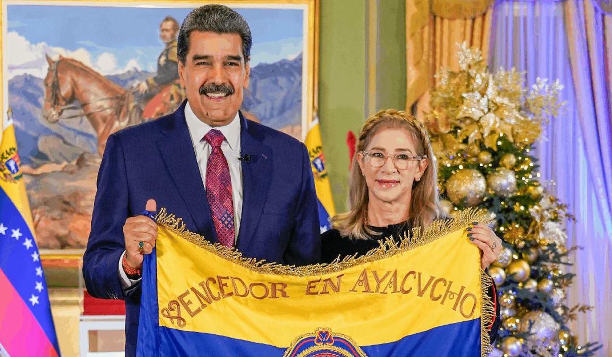 Nicolás Maduro y su esposa, Cilia Flores, este pasado 1 de enero. - 