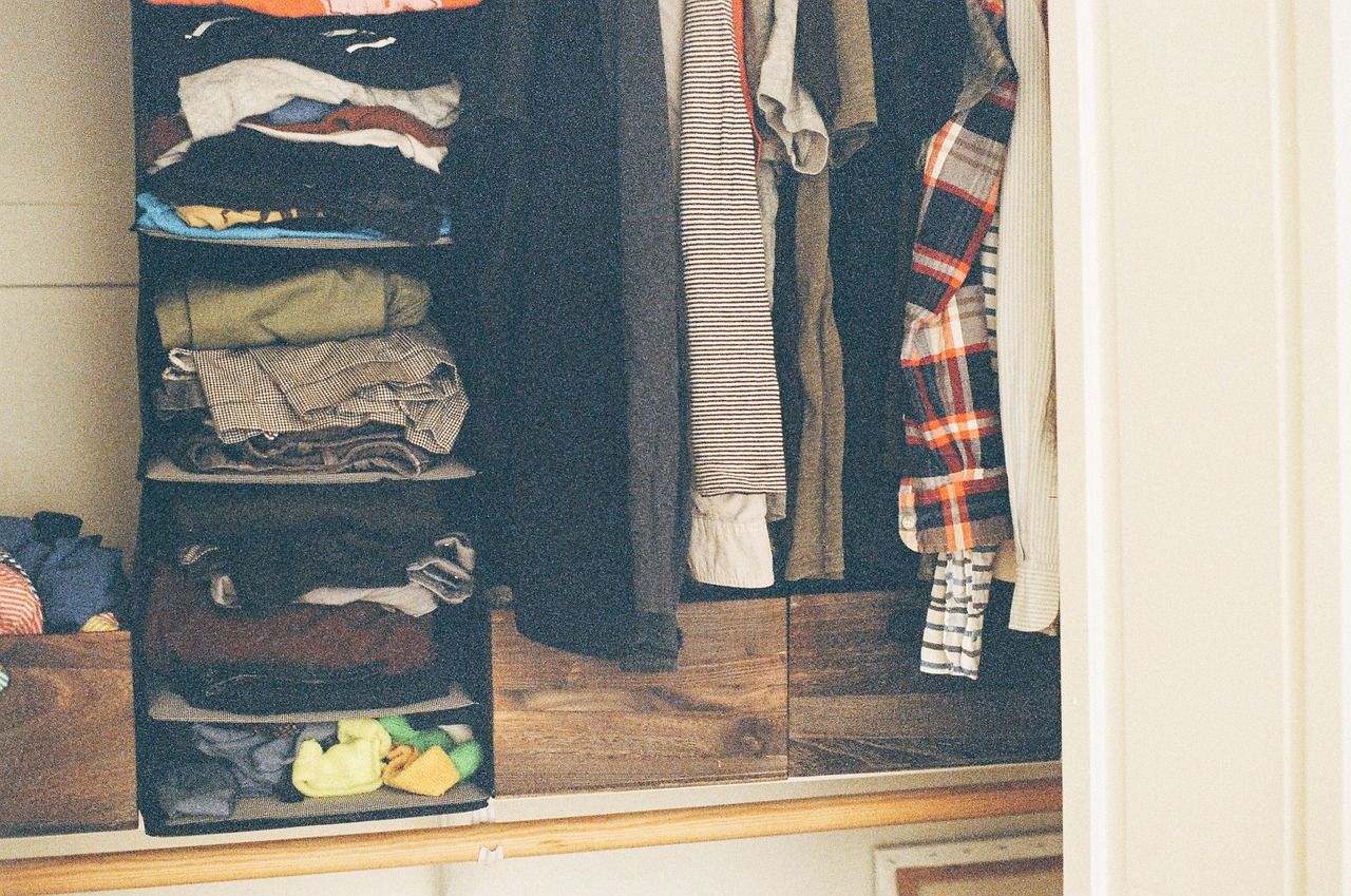 Un armario con ropa, en una imagen de archivo. - 
