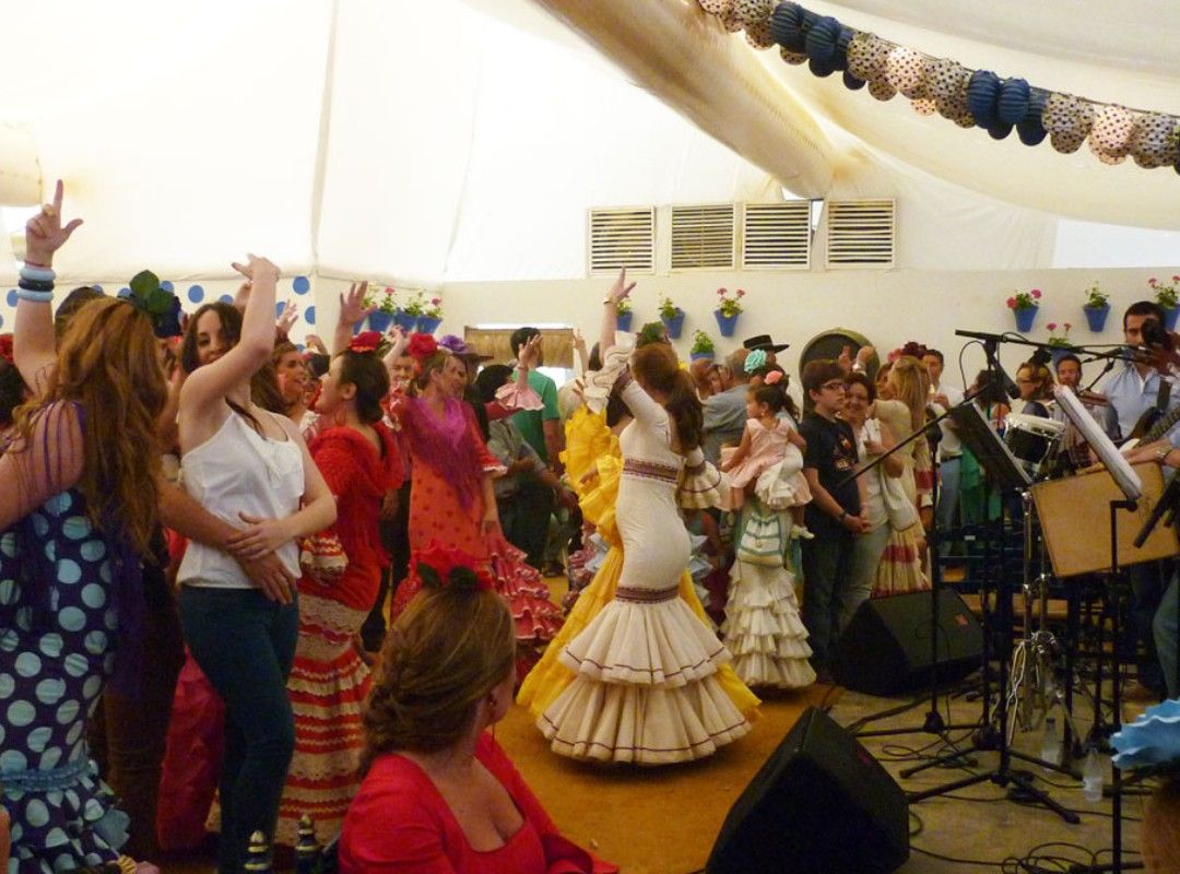 Intervienen tortillas, flamenquines, vino y vapeadores en la Feria de Córdoba