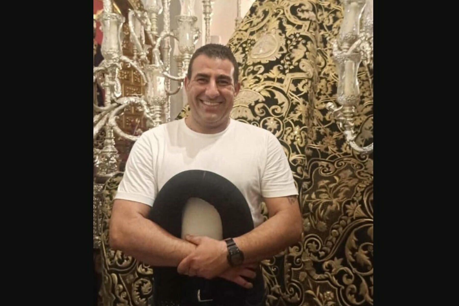 Enorme pesar en la Yedra por la muerte del hermano y costalero Manuel Lobato López