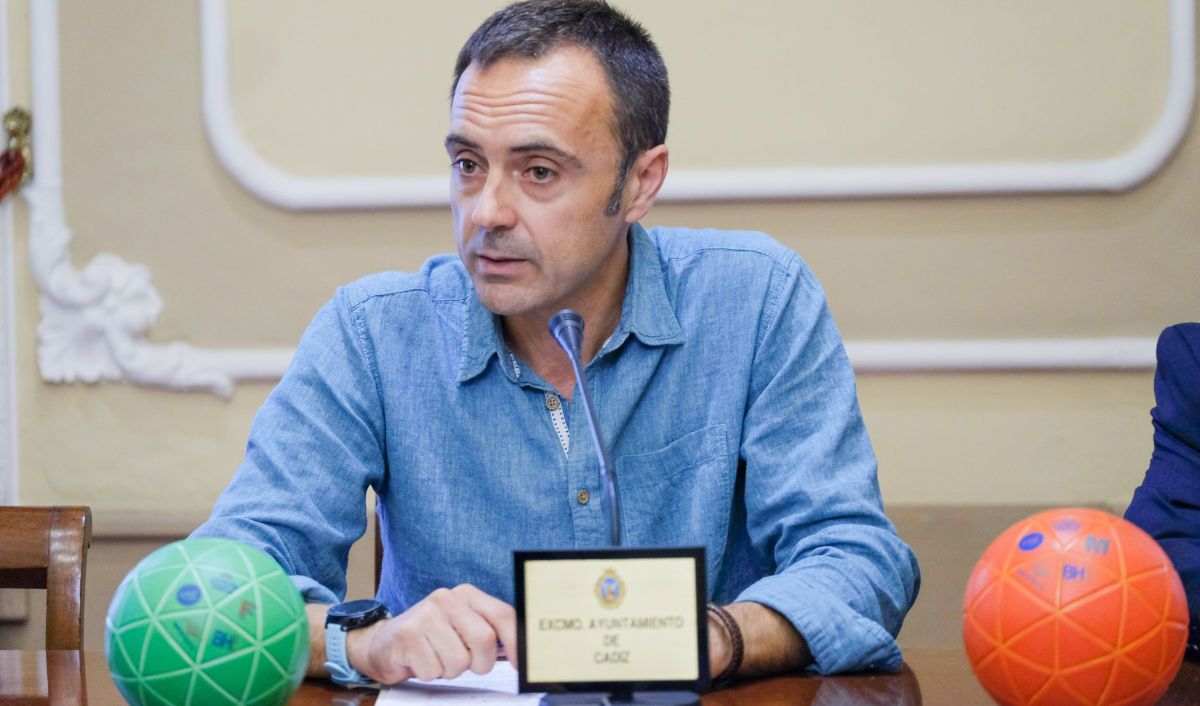 El Ayuntamiento de Cádiz lleva nueve meses pagando a sus proveedores ...