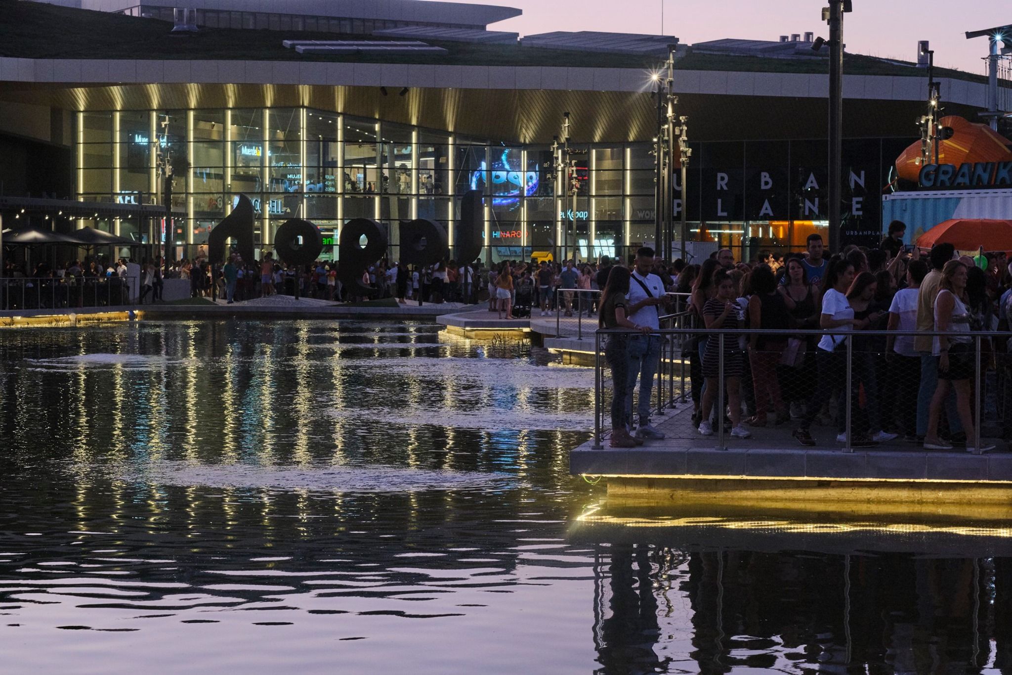 Una imagen del centro comercial Lagoh.