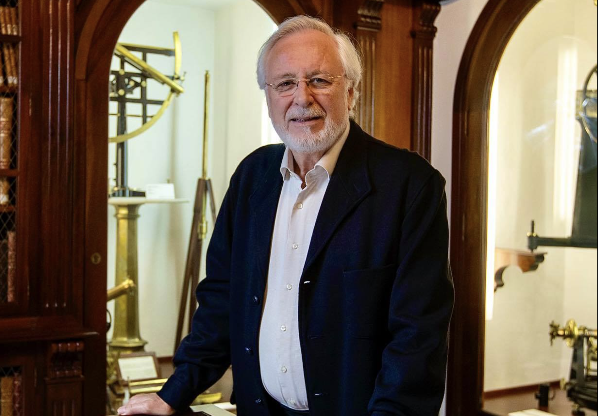 La trilogía poética de Enrique Montiel