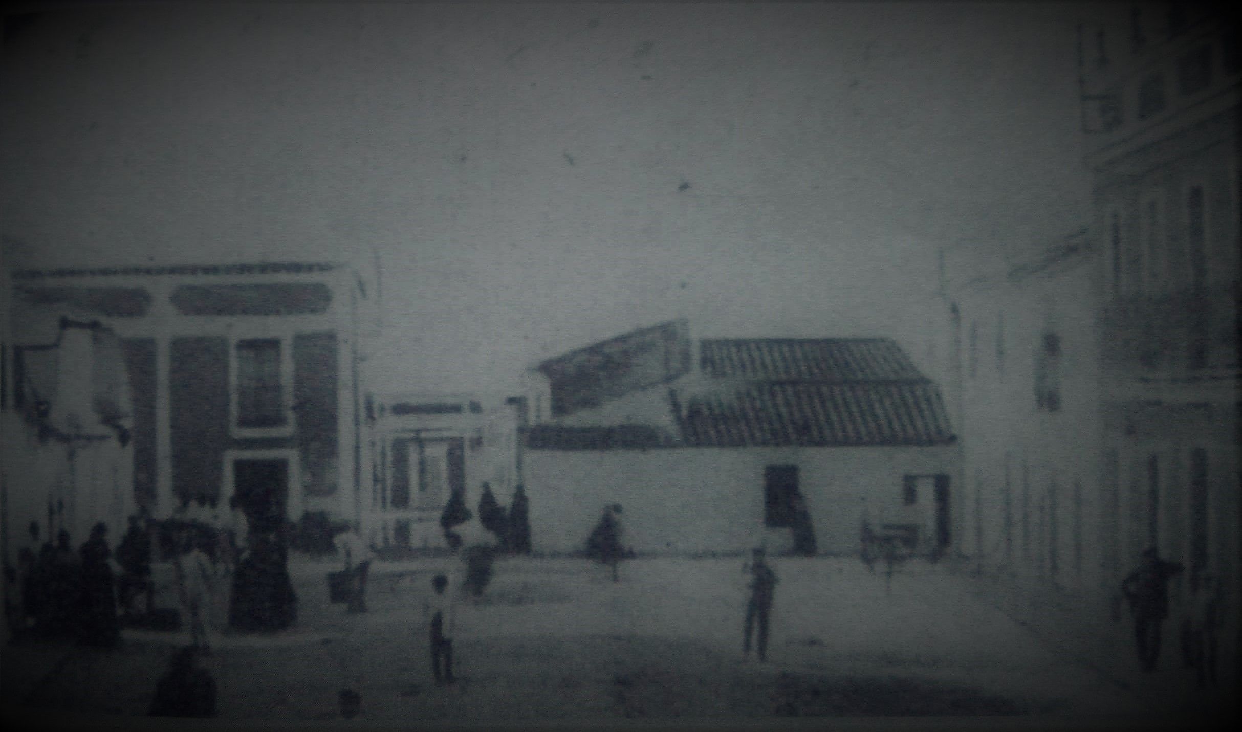 La entonces Plaza Marqués de Mochales donde ocurrieron los sucesos. Tomada del libro de Luis Caro Romero 'Trebujena. Historias de la represión'. - 