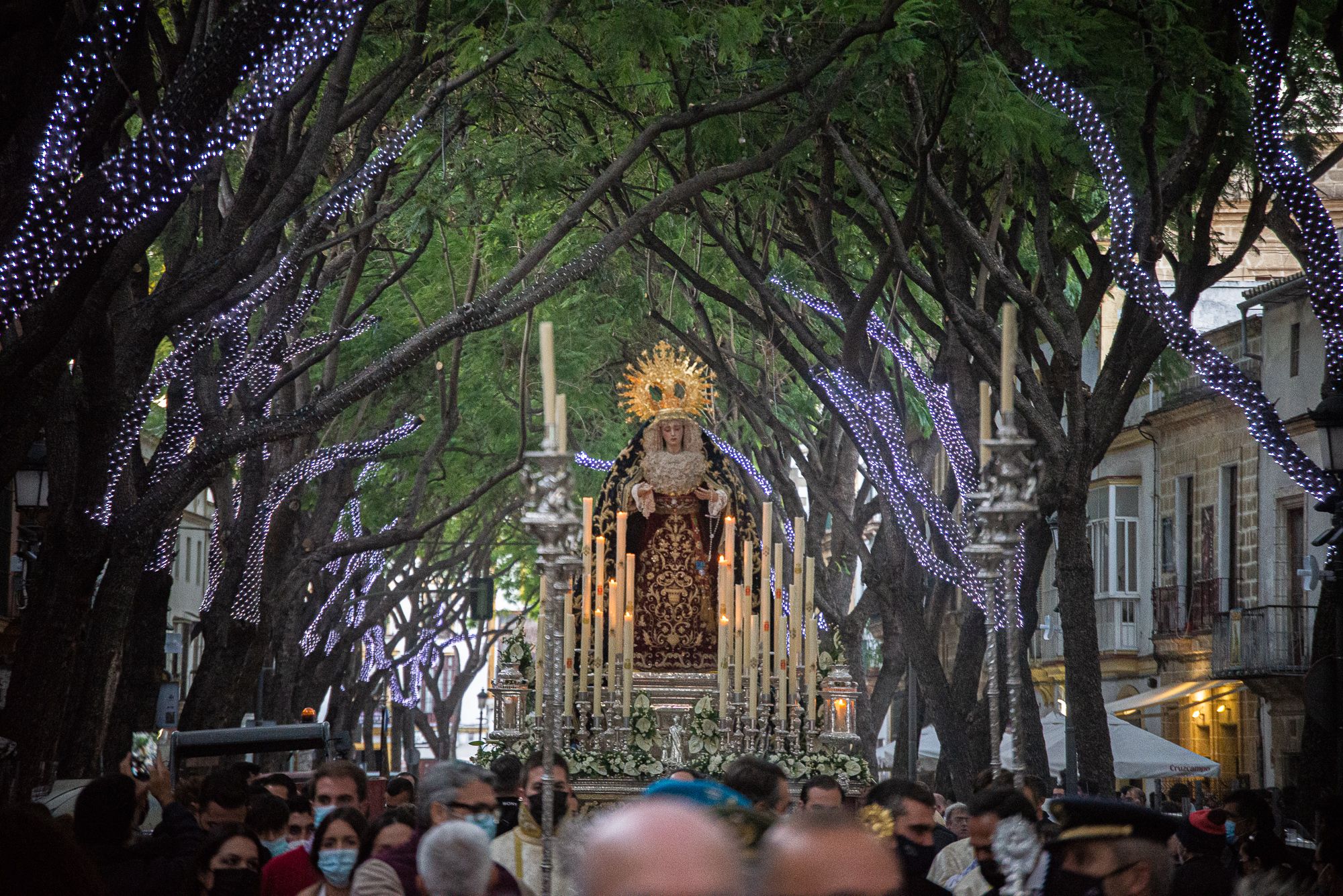 Entre tambores y Zambombas, la Virgen de Loreto volvió a San Pedro