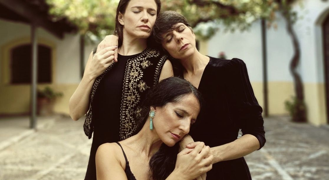 'Jerez con nombre de mujer', primer espectáculo del Festival de Jerez en colgar el 'No hay billetes' en el Teatro Villamarta
