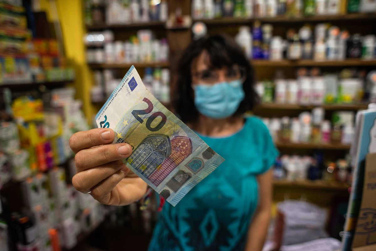 El timo de los 20 euros: los billetes falsos llegan a los negocios del centro de Jerez