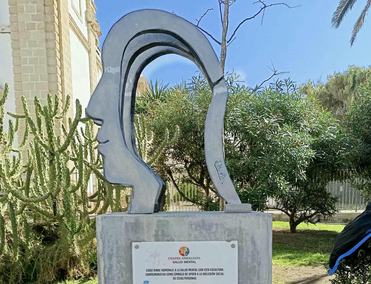 Cabezas y vacíos en Cádiz