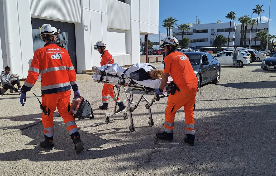 El 061 supera las 5.000 llamadas en Cádiz durante el puente de la Constitución
