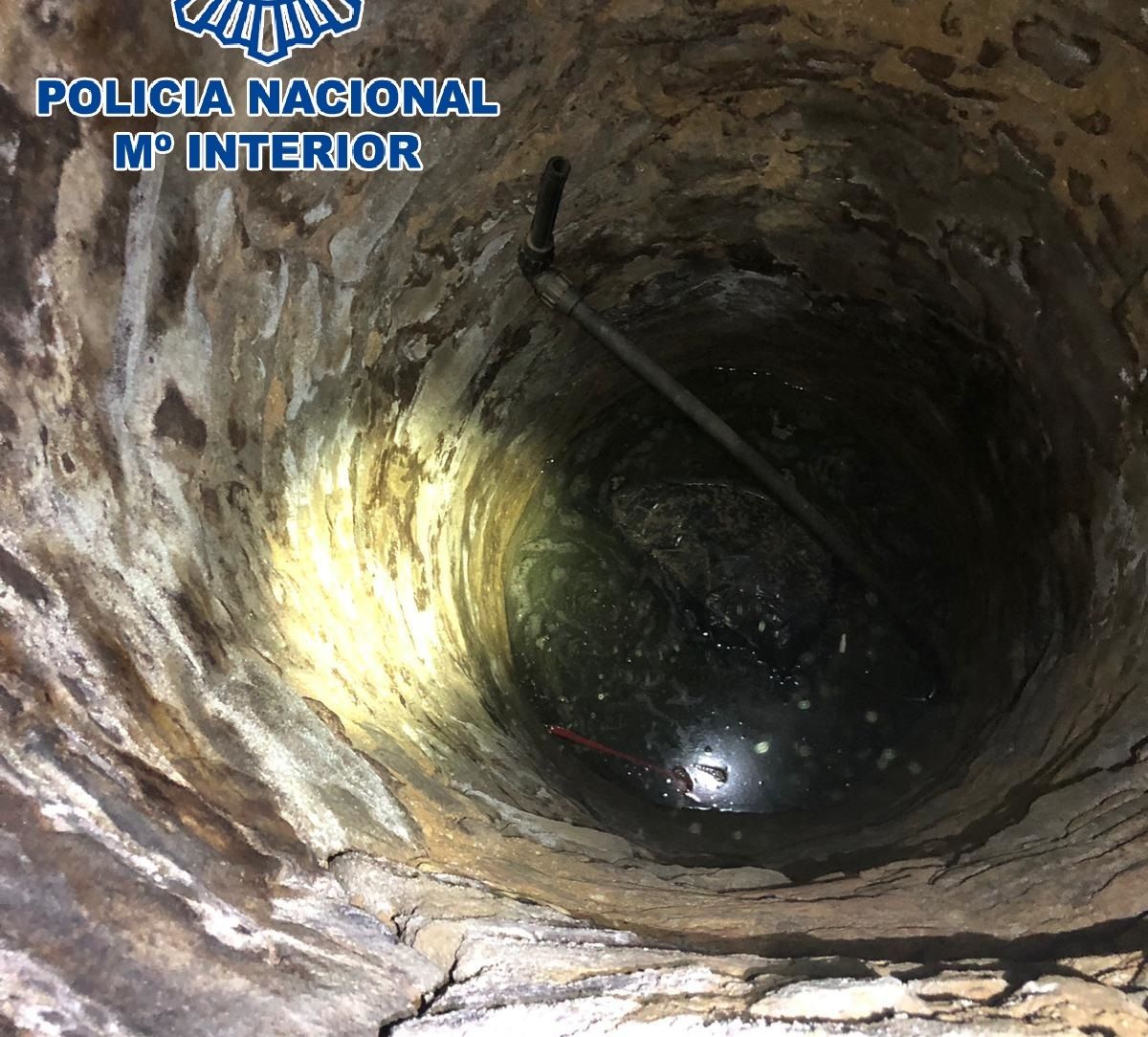 Fallece un hombre tras caer en un pozo de una casa de campo en Olvera