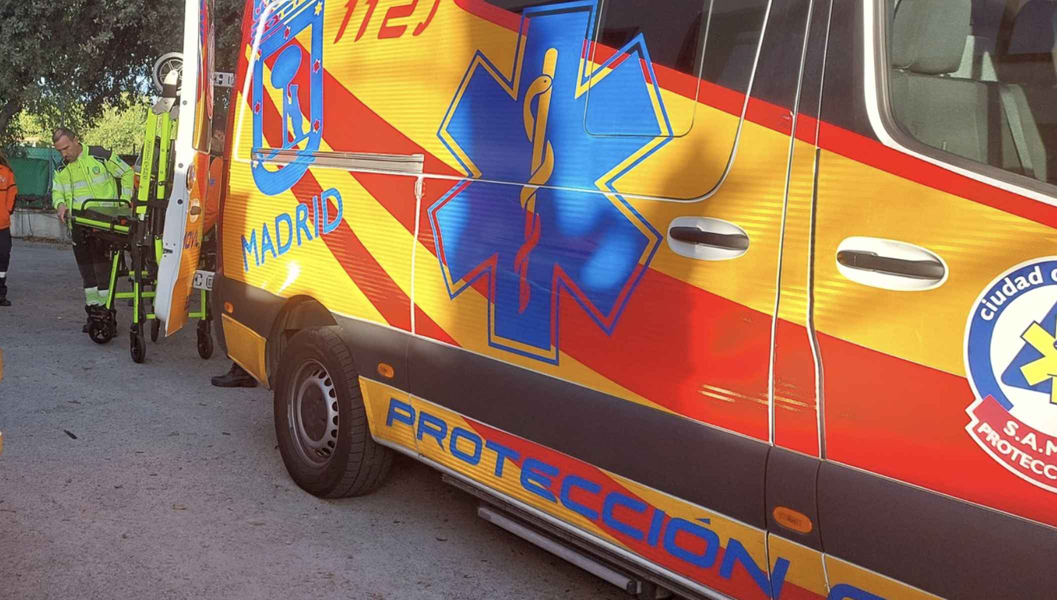 Inesperado parto dentro de una ambulancia tras esperar el autobús para ir al hospital