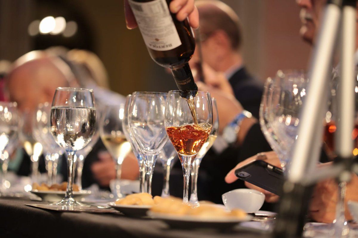 Una escapada en Jerez con hotel, bodegas, gastronomía y baños árabes por solo dos euros: así es el sorteo de Madre Coraje