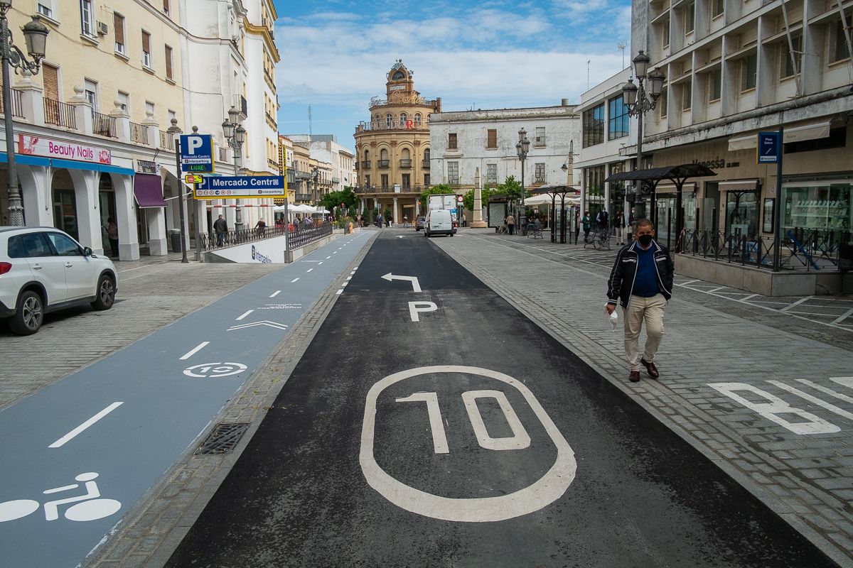 ¿Qué velocidad máxima deben respetar ahora los vehículos en las calles de plataforma única?