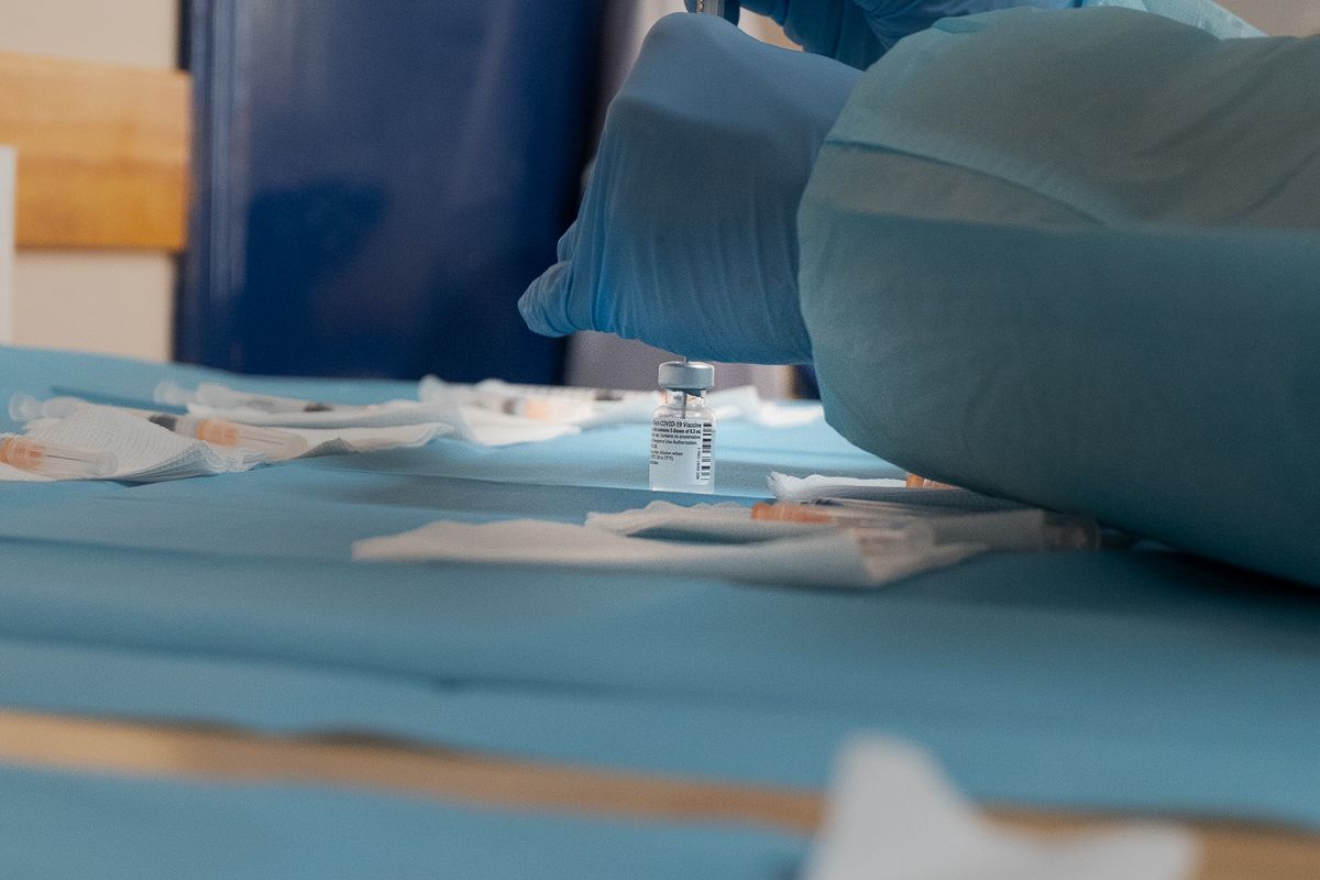 Lo que se sabe sobre la vacuna para pacientes de melanoma anunciada por Moderna y Merck, que han disparado la cotización en la bolsa