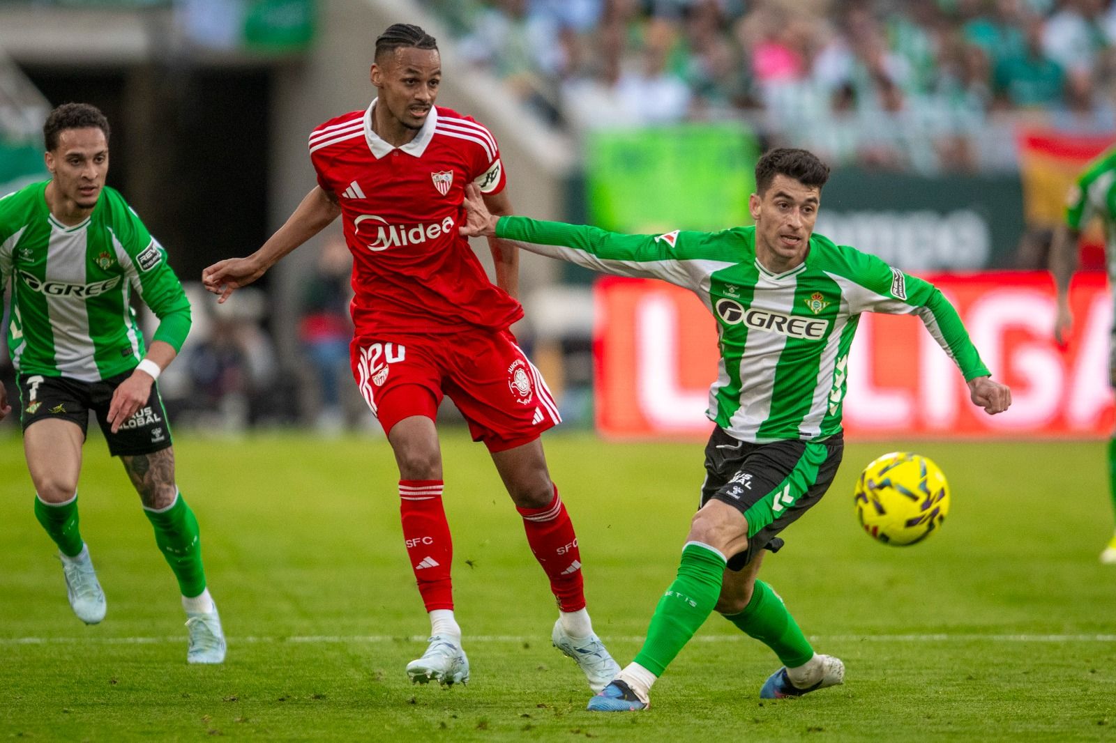 Aquí, Betis y Sevilla FC