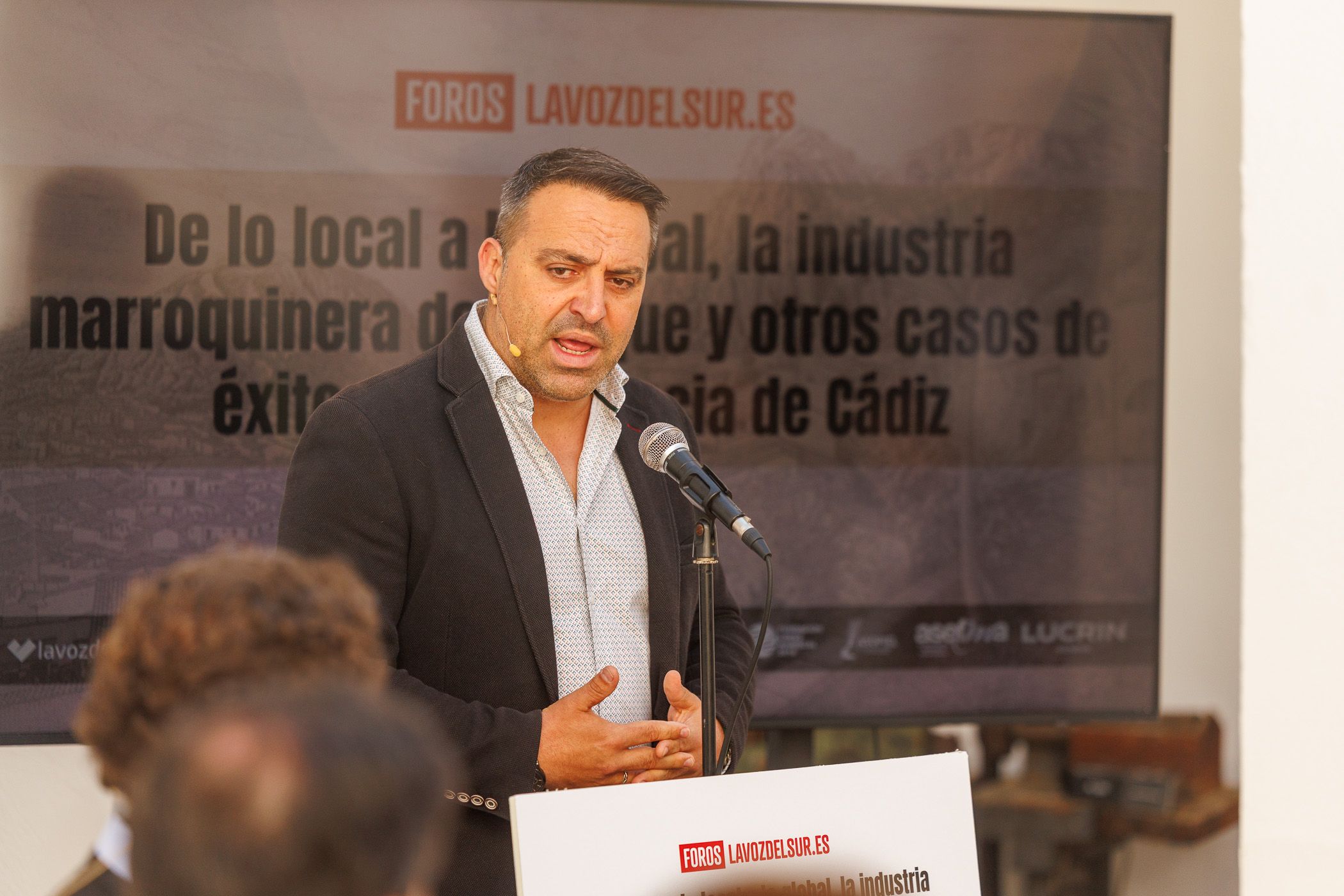 El alcalde de Ubrique reivindica la marroquinería como motor económico de Andalucía: 