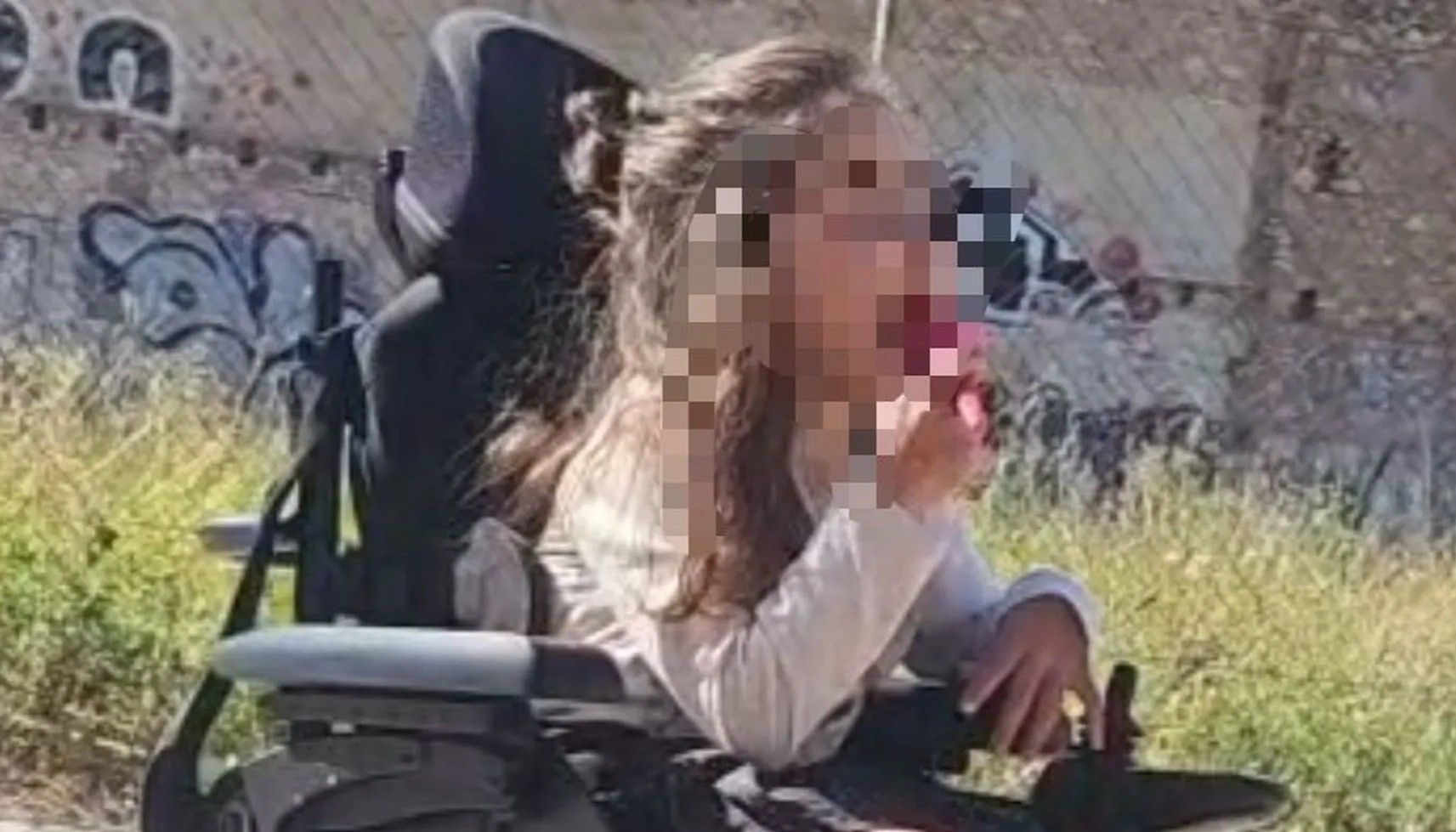 Roban la silla de ruedas eléctrica de una niña de 9 años: 