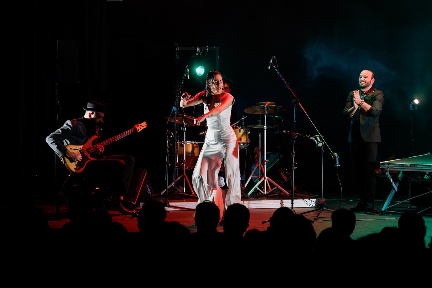 Los Premios Lorca premian a la bailaora gaditana Lucía Álvarez 'La Piñona'