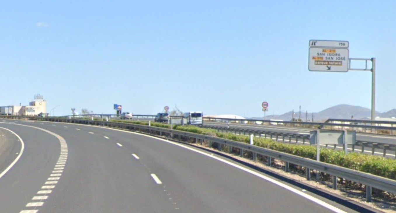 Muere un conductor 'kamikaze': iba por la autovía A-7 en sentido contrario cuando se produjo el choque frontal con una furgoneta