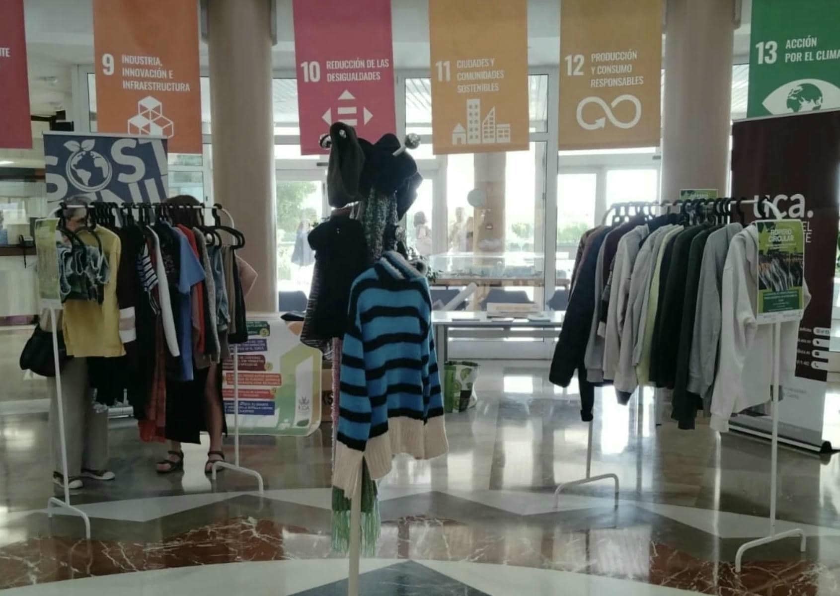 El ropero de la UCA y una conocida tienda de Cádiz para dar una segunda vida a las prendas