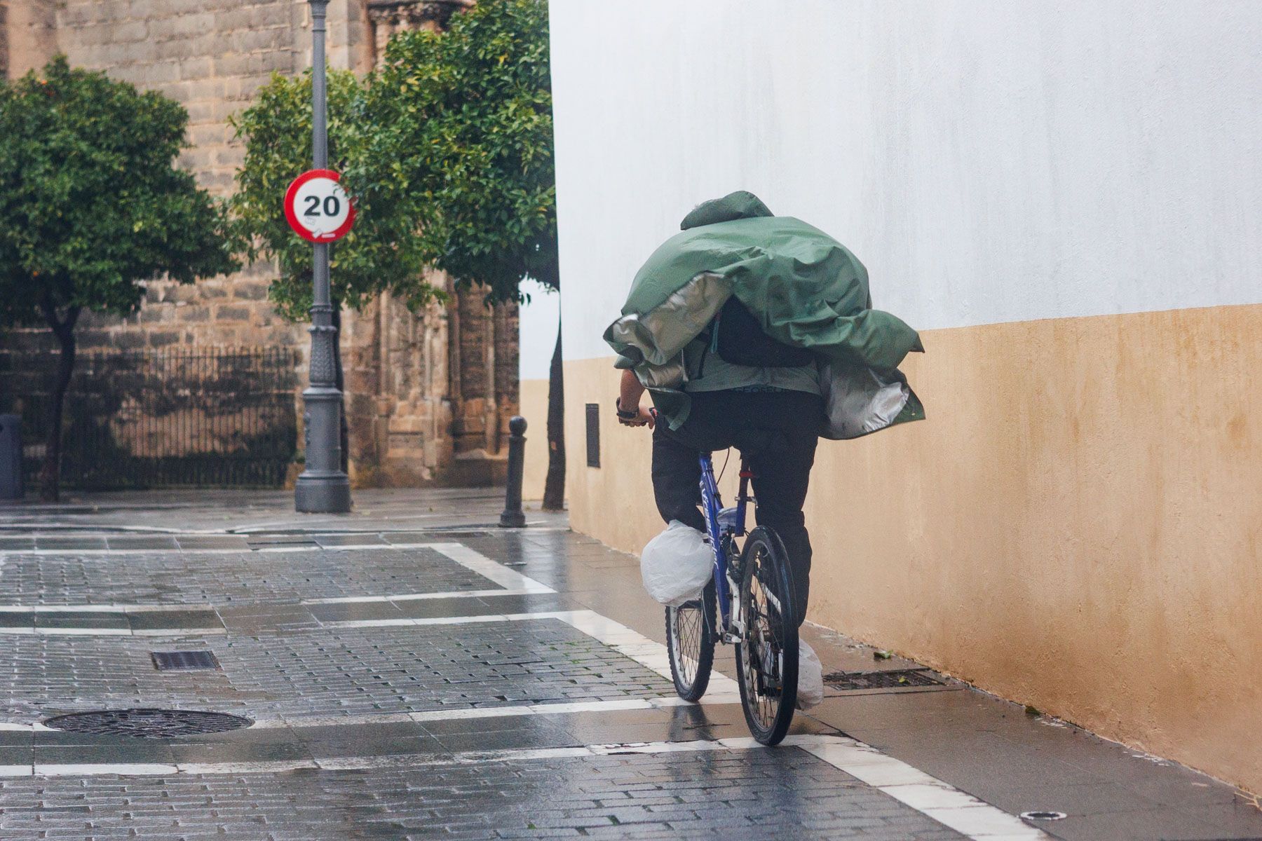 Este es el tiempo para este 25 de abril en Andalucía: cuatro provincias en aviso por tormentas