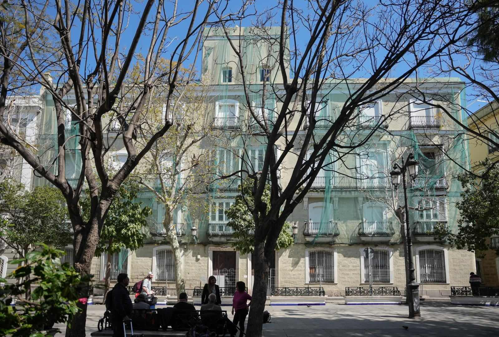 Cádiz pisa el acelerador en sus viviendas municipales: más inversión, menos incidencias y nuevas reformas