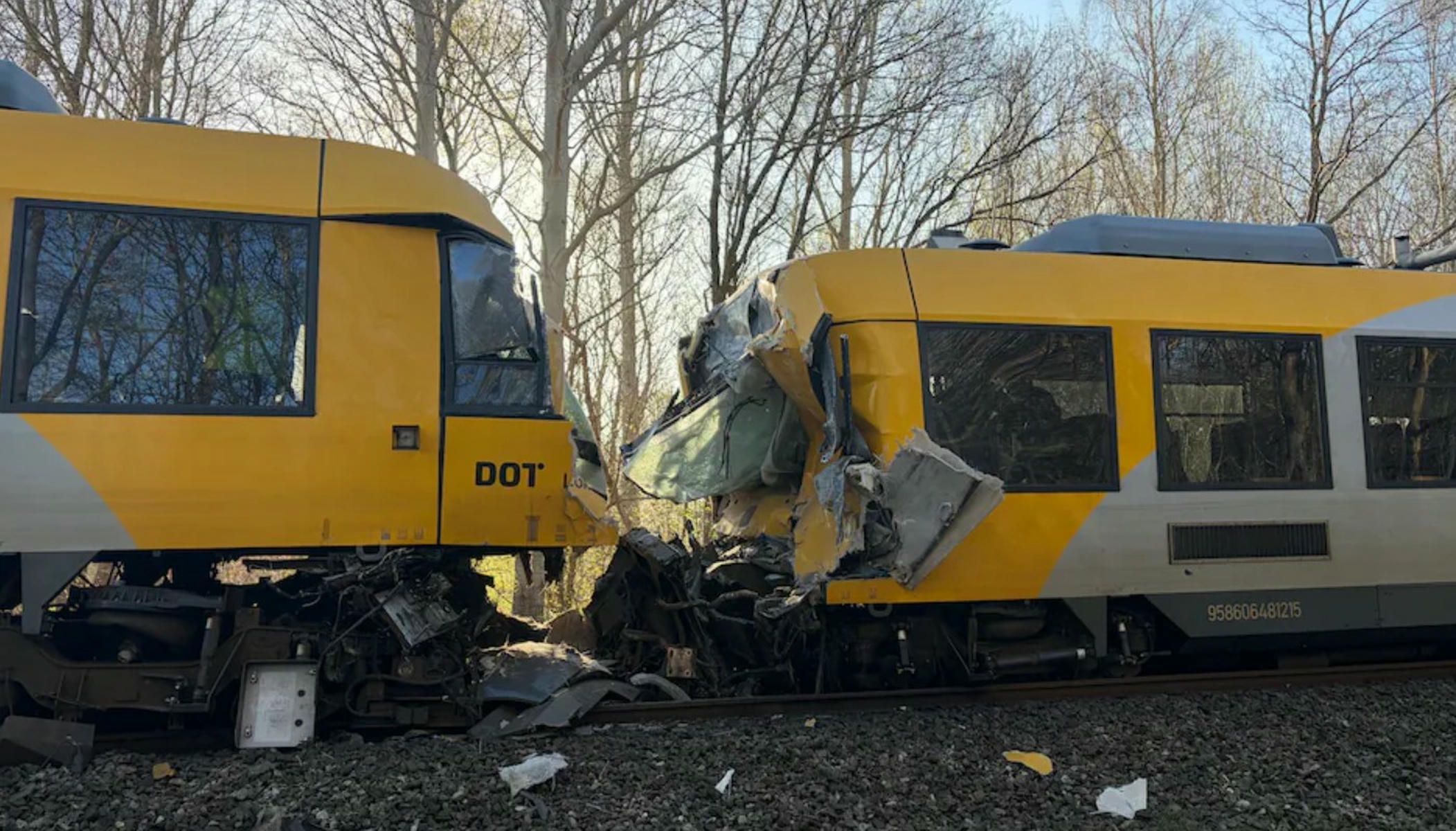 Al menos 17 heridos en una colisión frontal entre dos trenes en Dinamarca
