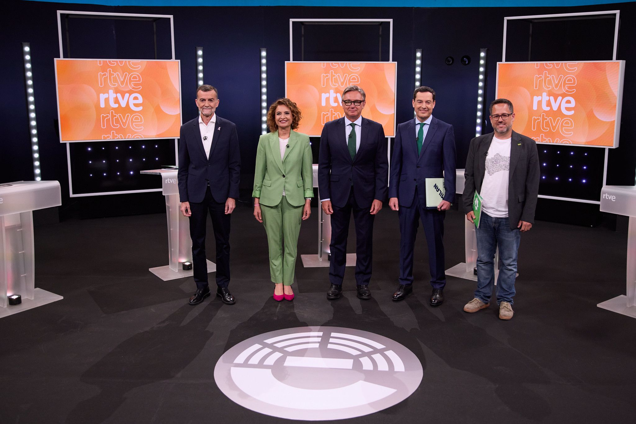 El debate andaluz se enciende al hablar de vivienda: VPO 'premium', fondos de inversión y el problema de la ocupación