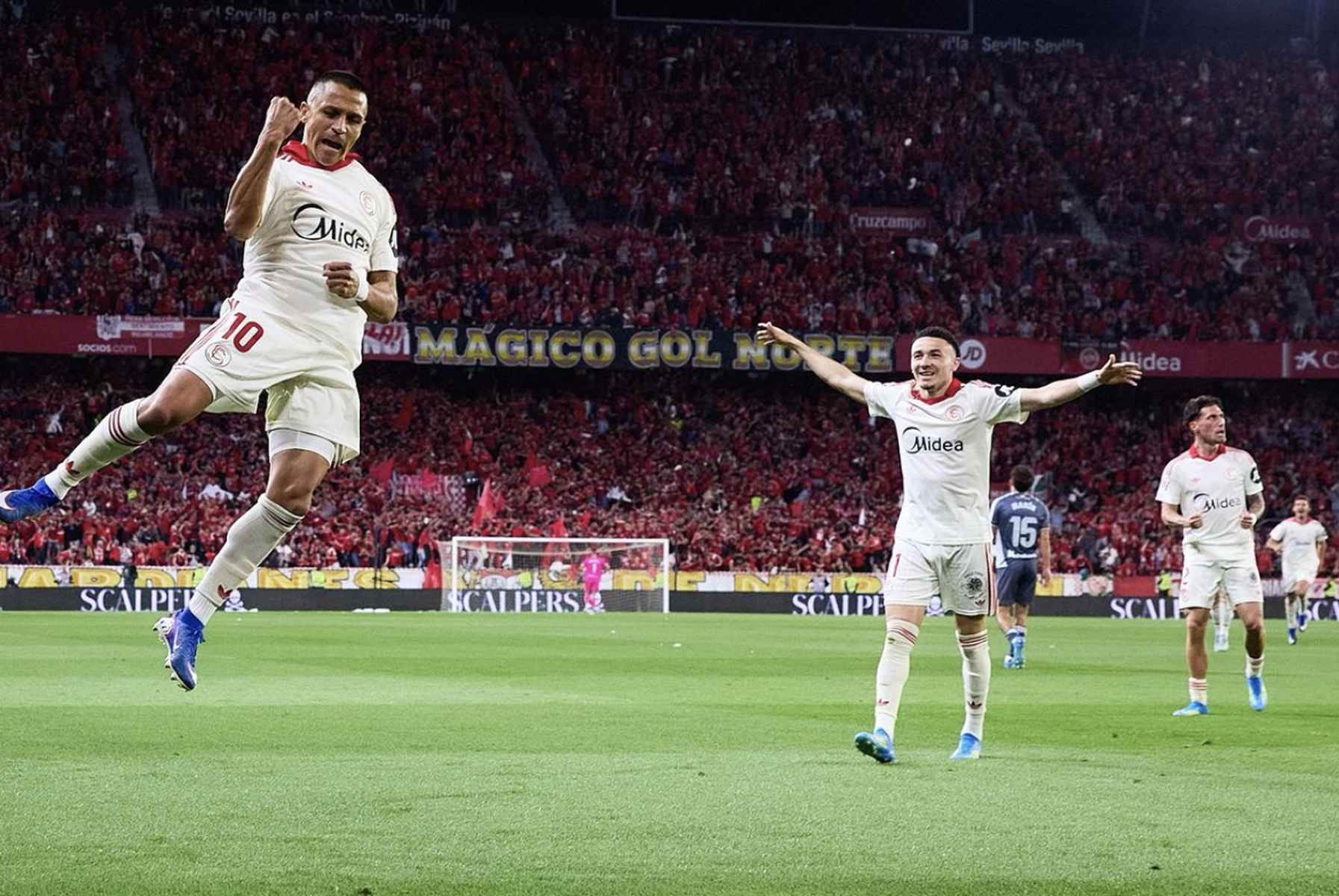 El Sevilla gana por la mínima a la Real y toma un punto de ventaja sobre el infierno