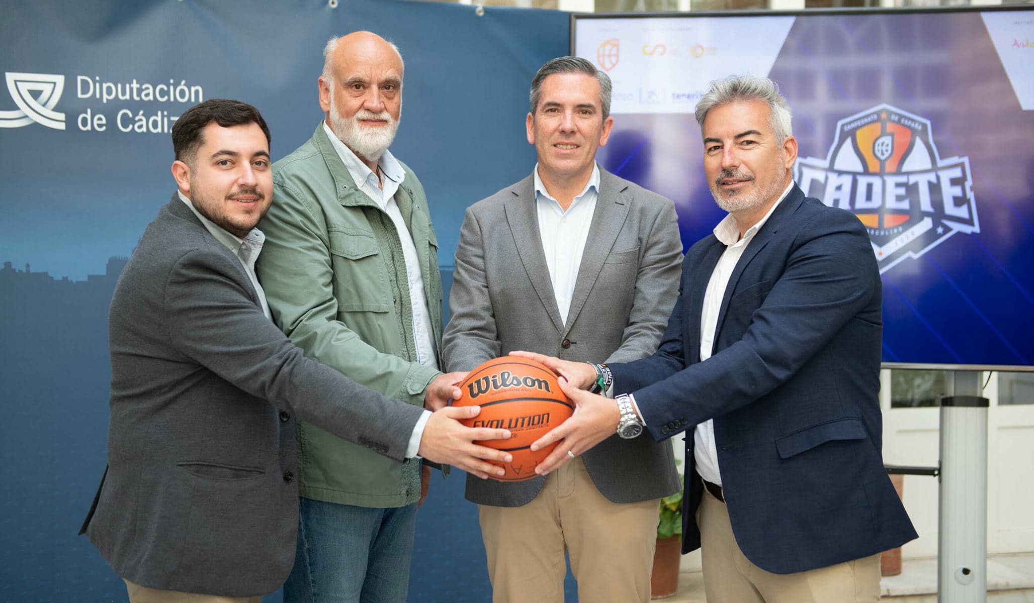 El futuro del baloncesto español se juega en Cádiz: 32 equipos cadetes se citan en el Campo de Gibraltar