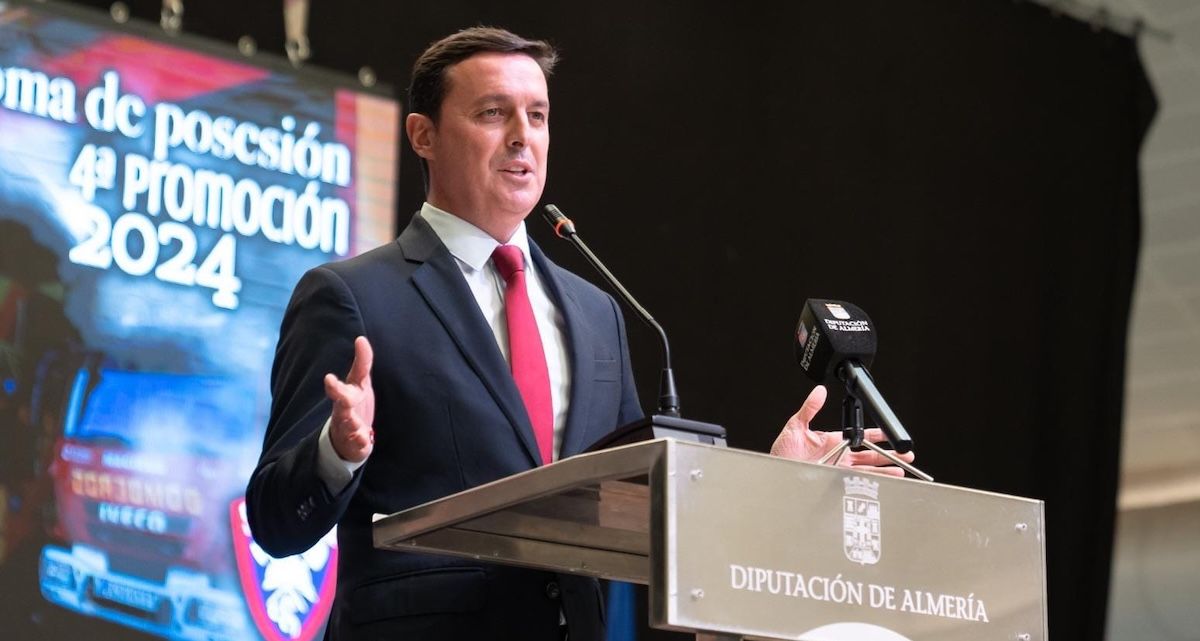 El presidente de la Diputación de Almería, Javier Aureliano García. - 