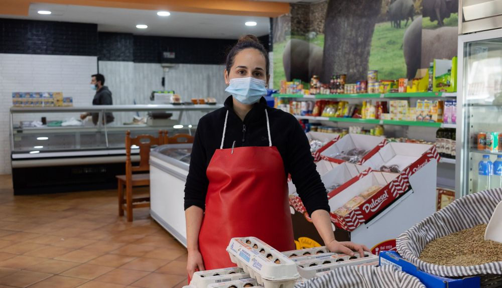 ABASTECIMIENTO PEQUEÑO COMERCIO LA GRANJA 9
